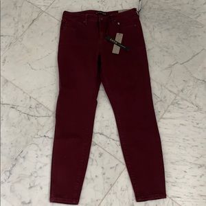 NEW Liverpool Burgandy colored ankle skinny Jeans